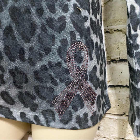Cache Breast Cancer Awareness Black Gray Leopard Print Top - Picture 3 of 6